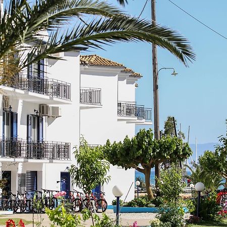 Surf Hotel ヴァシリキ エクステリア 写真