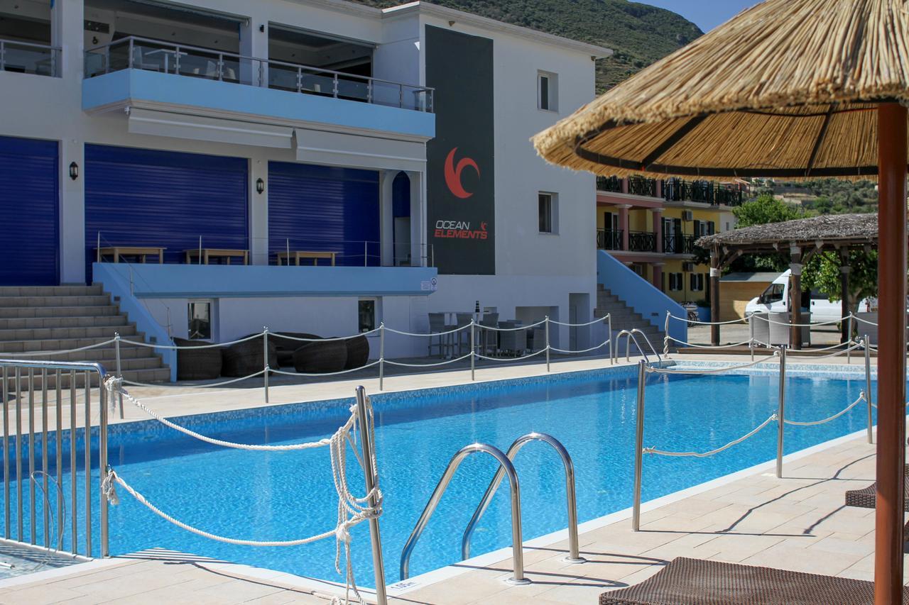 Surf Hotel ヴァシリキ エクステリア 写真